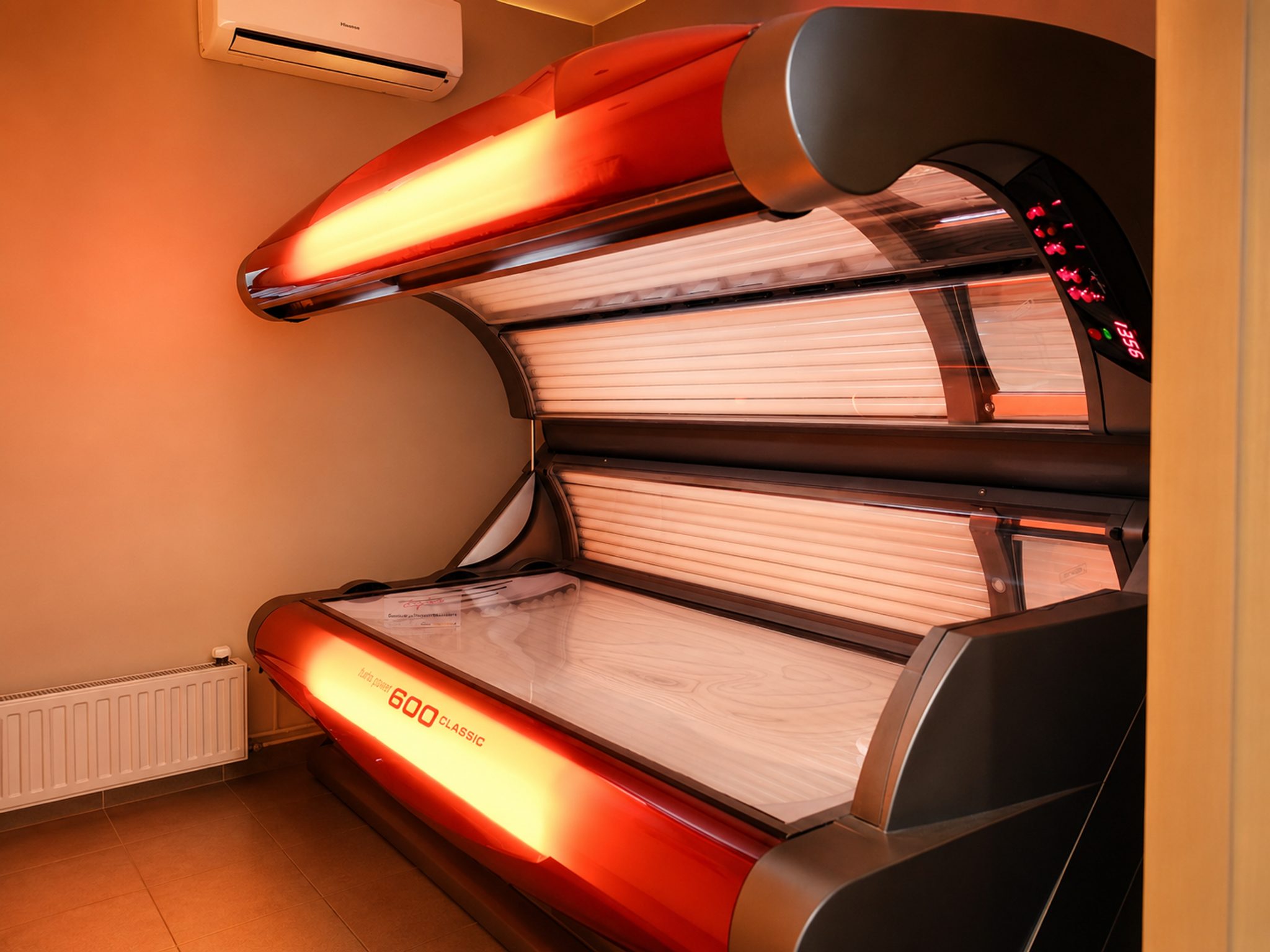 Solarium Ergoline 600 w oddzielnym pomieszczeniu